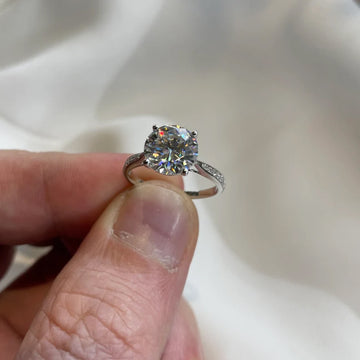 925 Sterling Silver Moissanite Diamond Ring - 2.5 Carat Moissanite Diamond (9 mm) Luxury Ring Engagement Ring