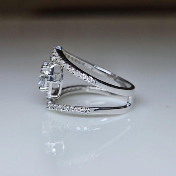 2.00CT Moissanite  Diamond Engagement Ring | 925 Silver Solid Ring | Unique Design Wedding Ring | Modern Bridal Jewelry | Elegant Sparkle